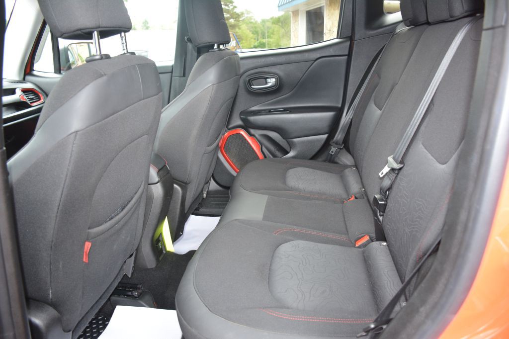 2017 Jeep Renegade Image 11