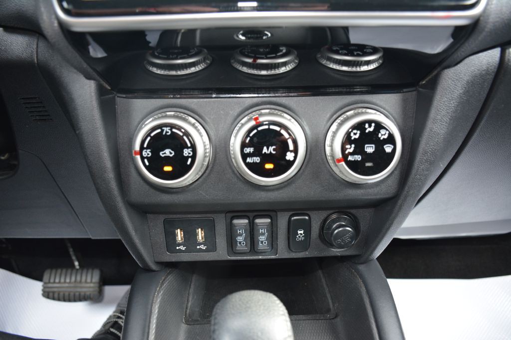 2021 Mitsubishi Outlander Image 20