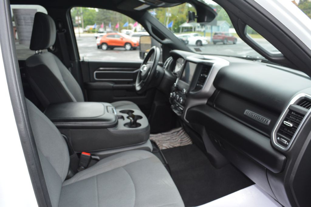 2024 RAM 2500 Image 8