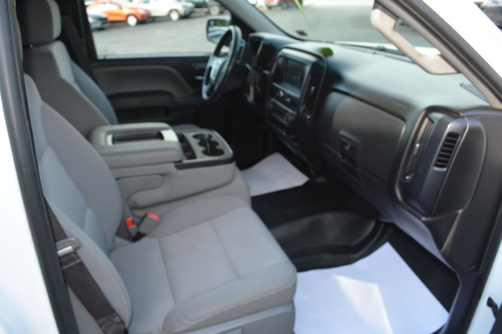 2017 GMC Sierra Image 8