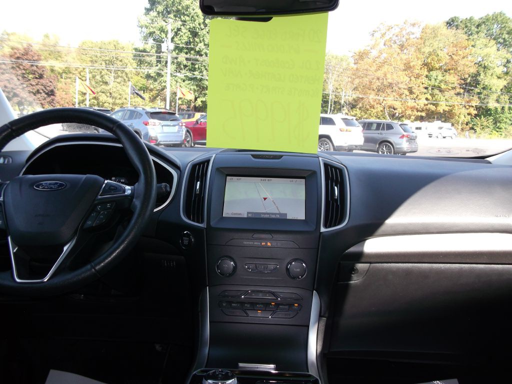 2020 Ford Edge Image 8