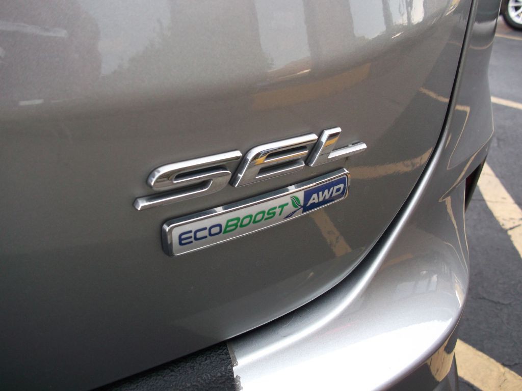 2020 Ford Edge Image 10
