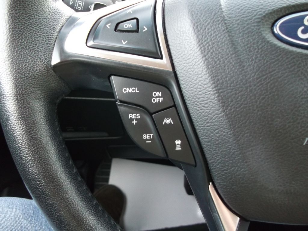 2020 Ford Edge Image 21