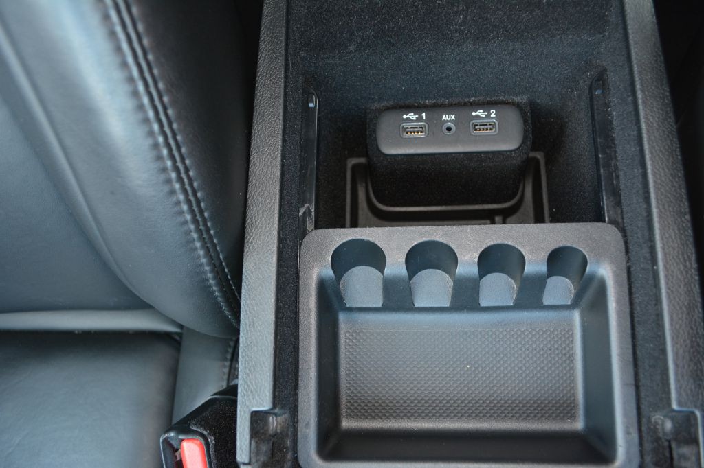 2019 Chrysler 300 Image 25