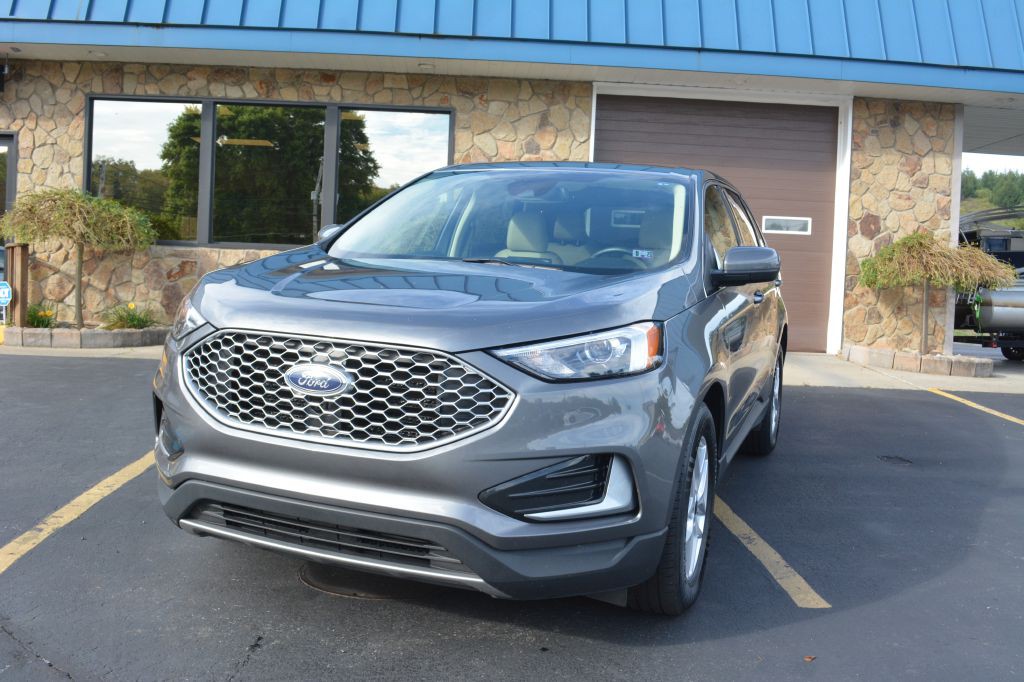 2024 Ford Edge Image 1