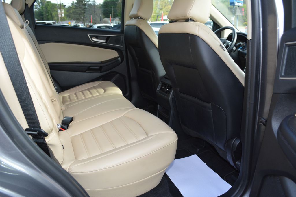 2024 Ford Edge Image 9