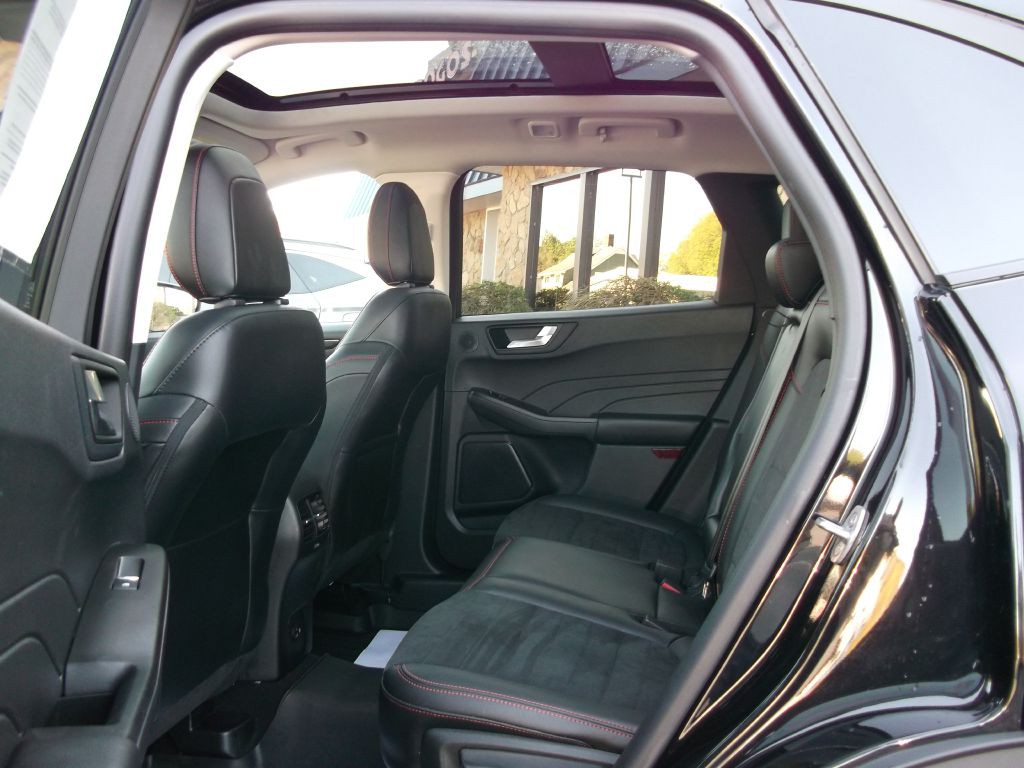 2022 Ford Escape Image 15