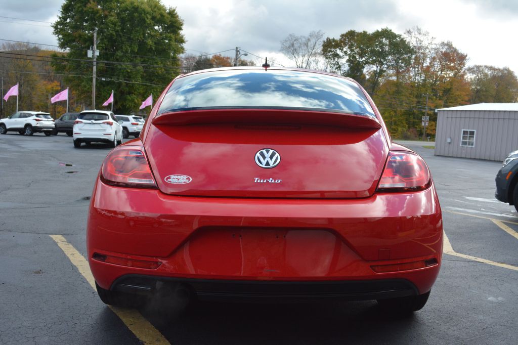 2019 Volkswagen Beetle Image 4