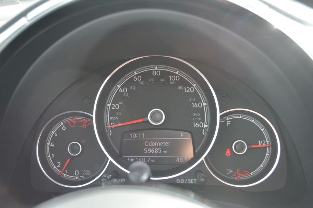 2019 Volkswagen Beetle Image 14