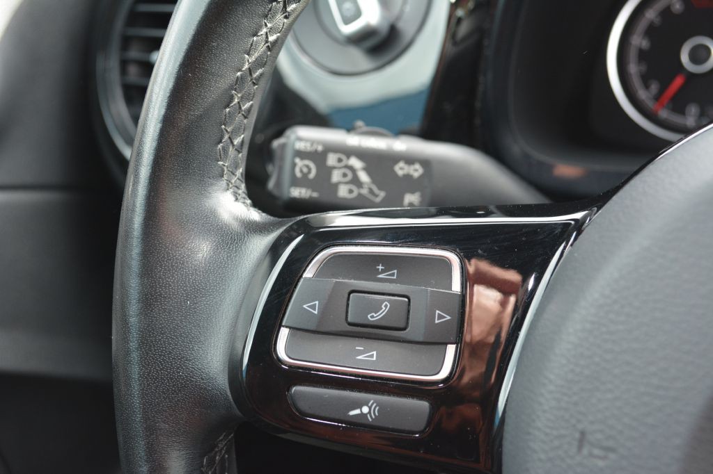 2019 Volkswagen Beetle Image 15