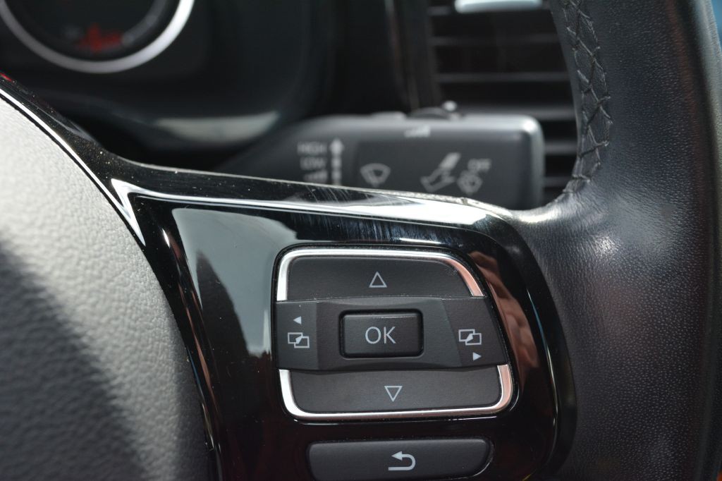 2019 Volkswagen Beetle Image 16