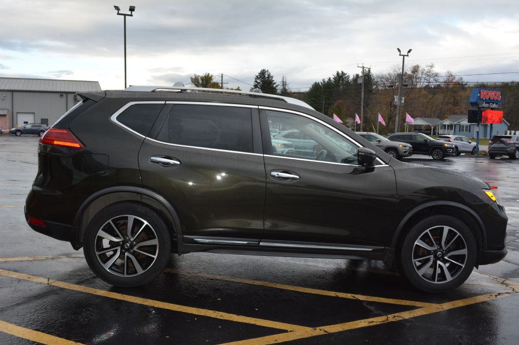 2017 Nissan Rogue Image 3