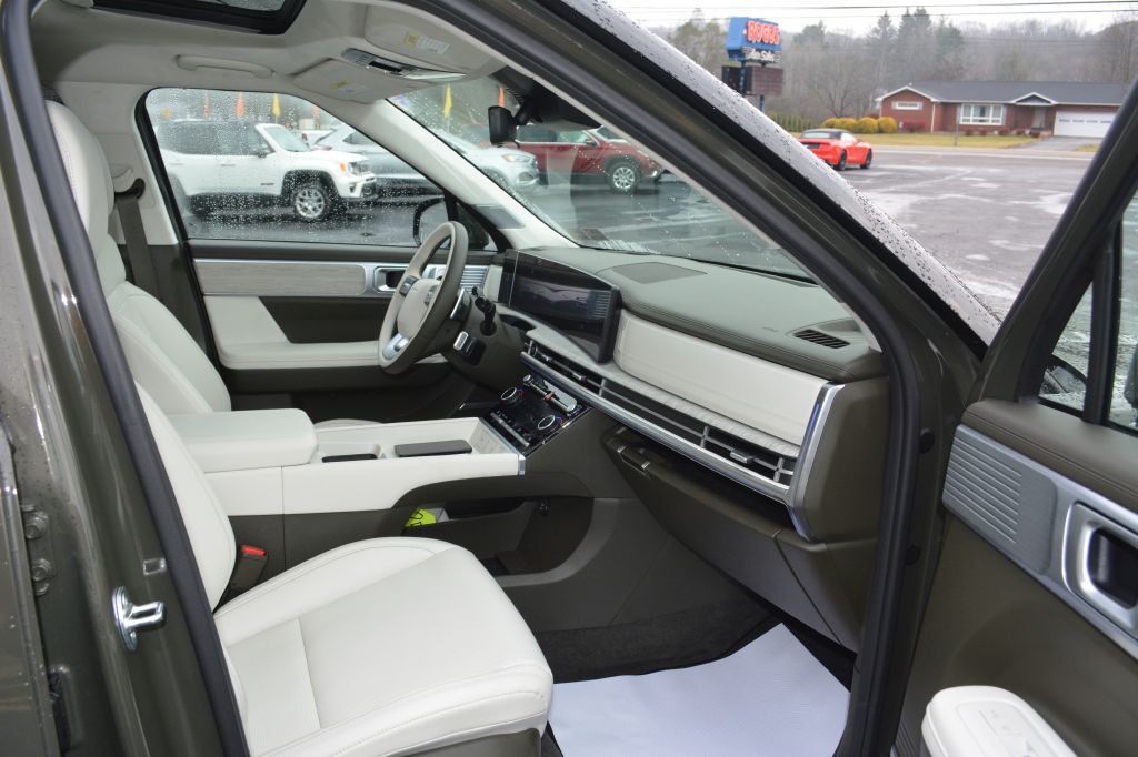 2025 Hyundai Santa Fe Image 8