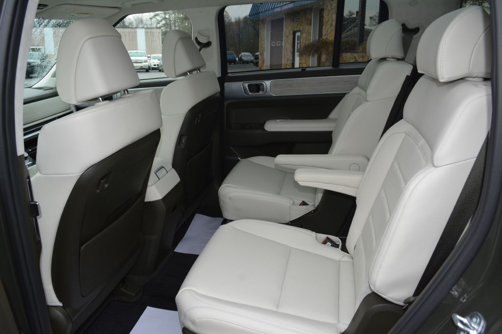 2025 Hyundai Santa Fe Image 11