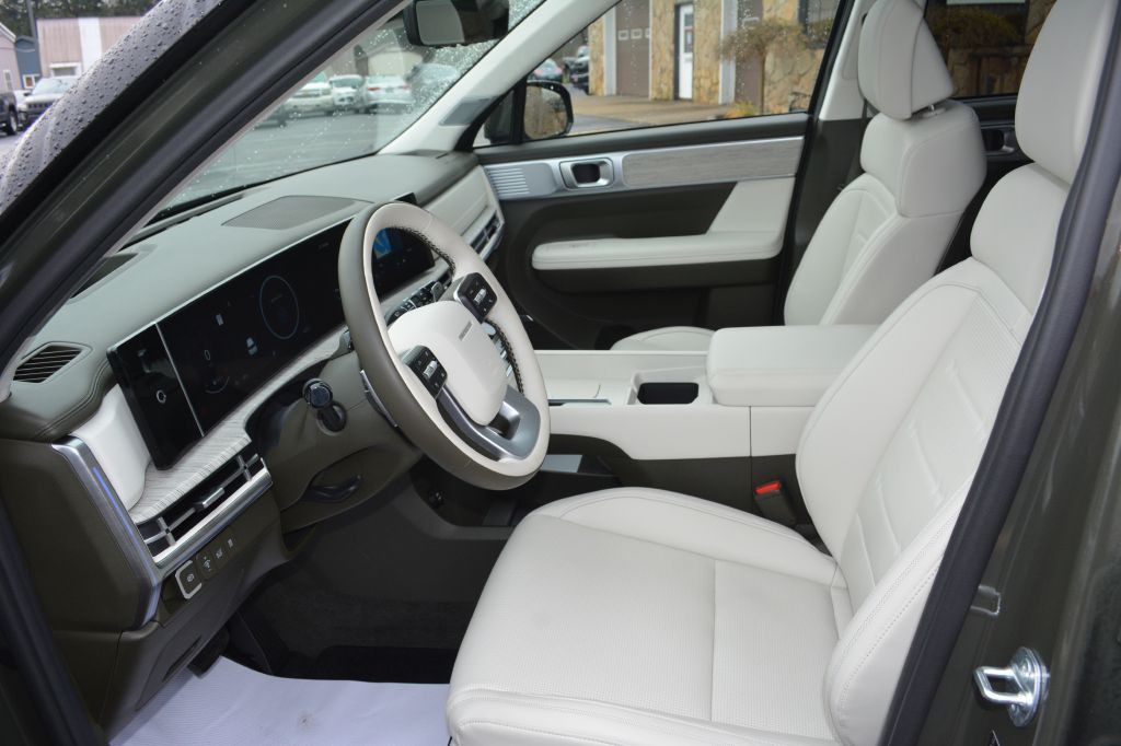 2025 Hyundai Santa Fe Image 12