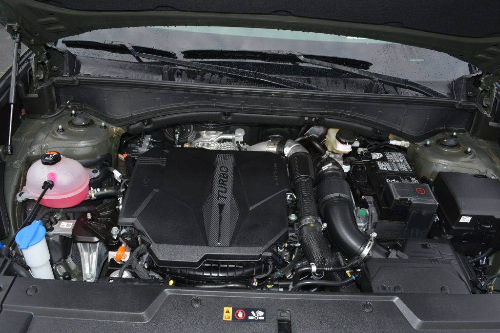 2025 Hyundai Santa Fe Image 13