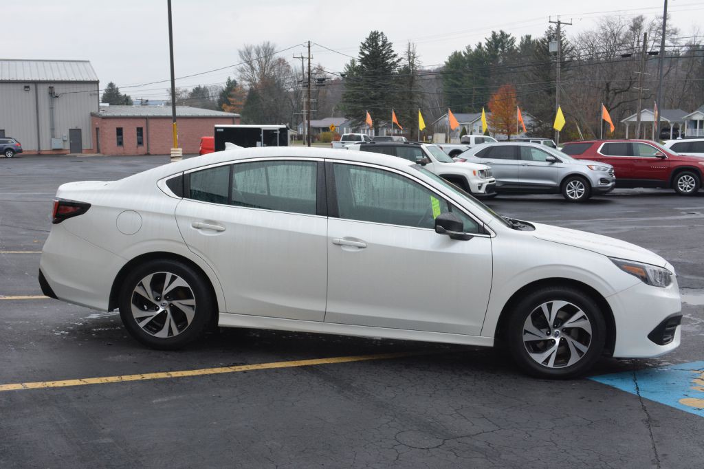 2022 Subaru Legacy Image 3