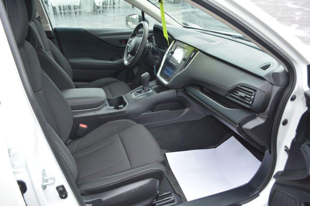 2022 Subaru Legacy Image 8