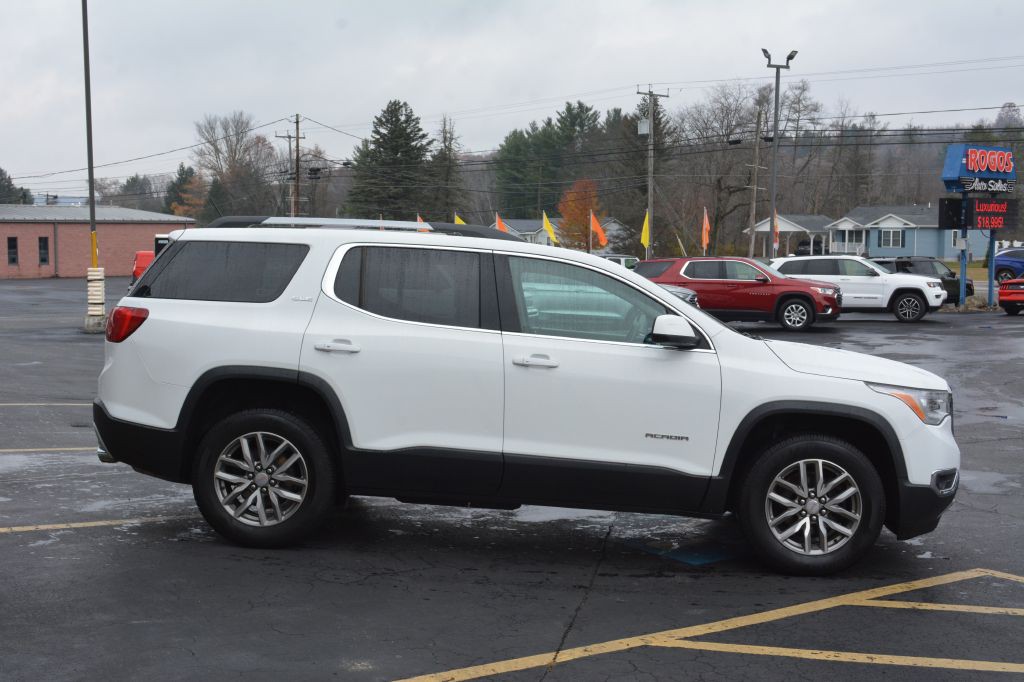 2018 GMC Acadia Image 3