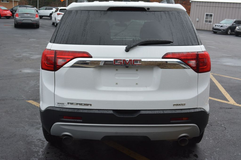 2018 GMC Acadia Image 4