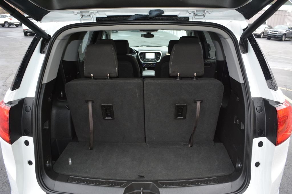 2018 GMC Acadia Image 10