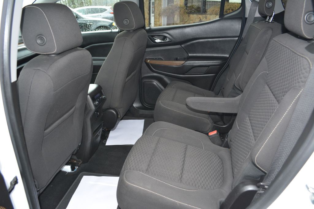 2018 GMC Acadia Image 11