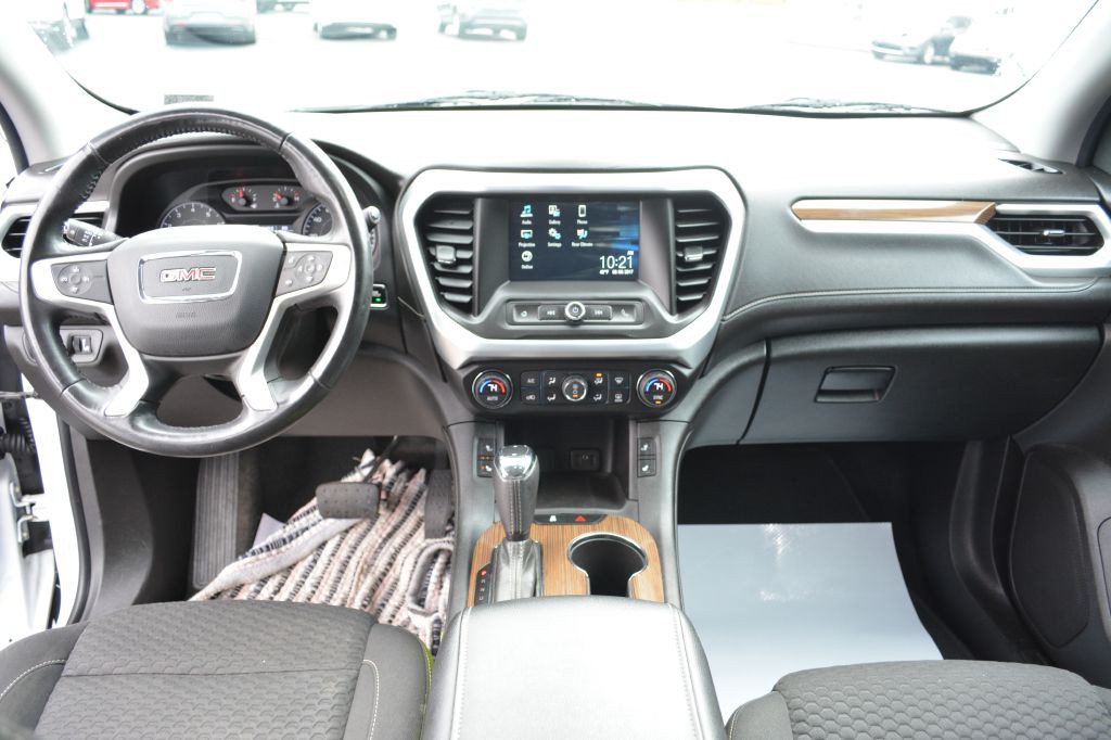 2018 GMC Acadia Image 15