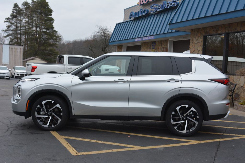 2024 Mitsubishi Outlander Image 5