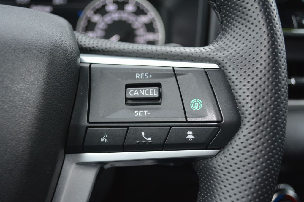 2024 Mitsubishi Outlander Image 17