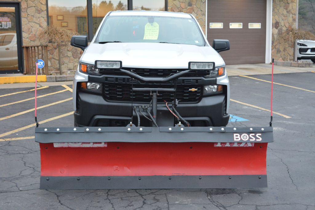 2019 Chevrolet Silverado 1500 Image 2