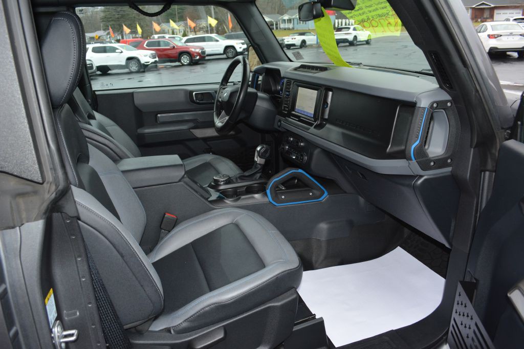 2023 Ford Bronco Image 8