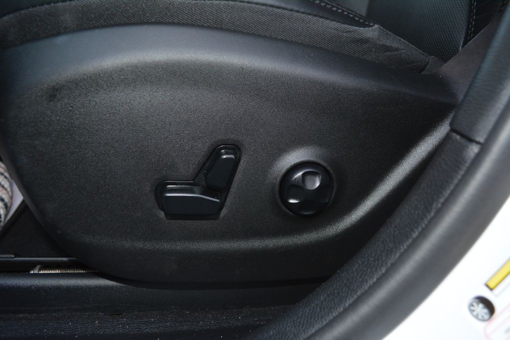 2020 Jeep Cherokee Image 13