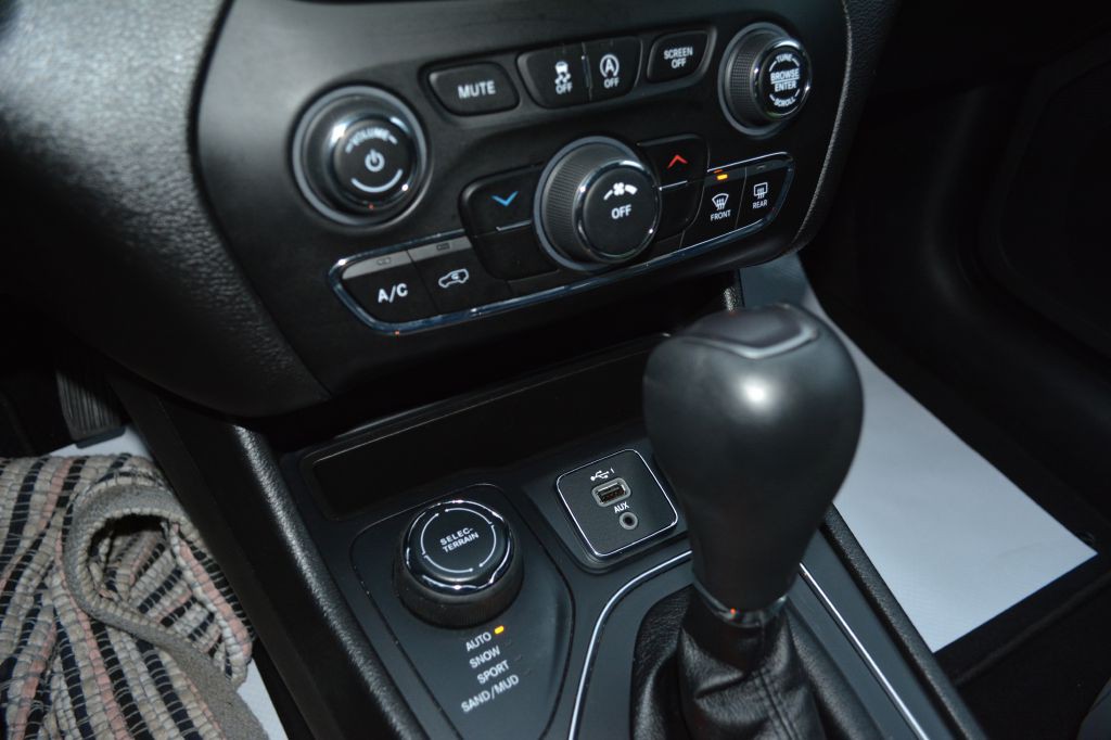 2020 Jeep Cherokee Image 22