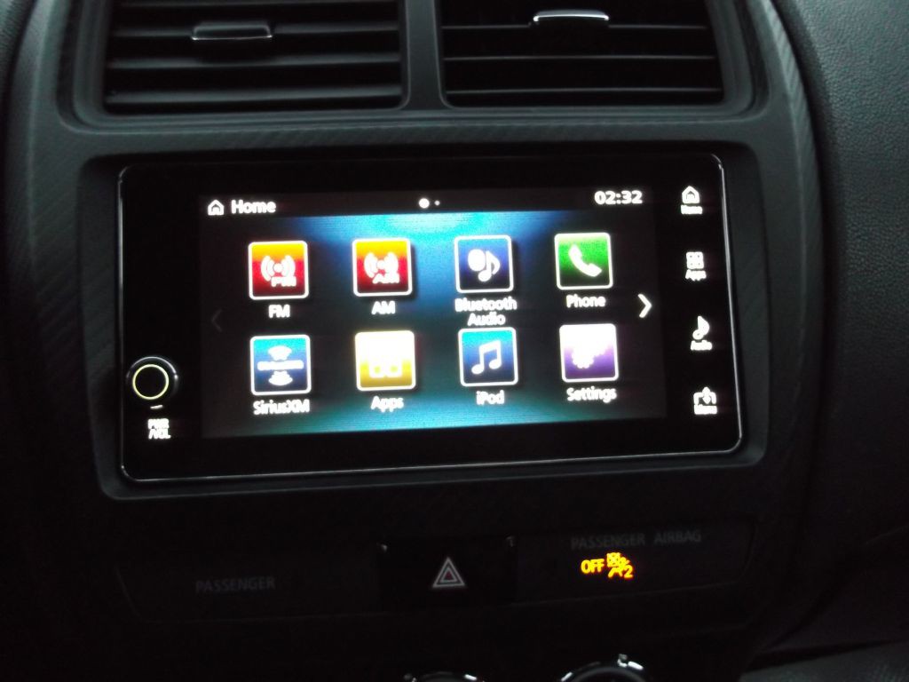 2018 Mitsubishi Outlander Image 17