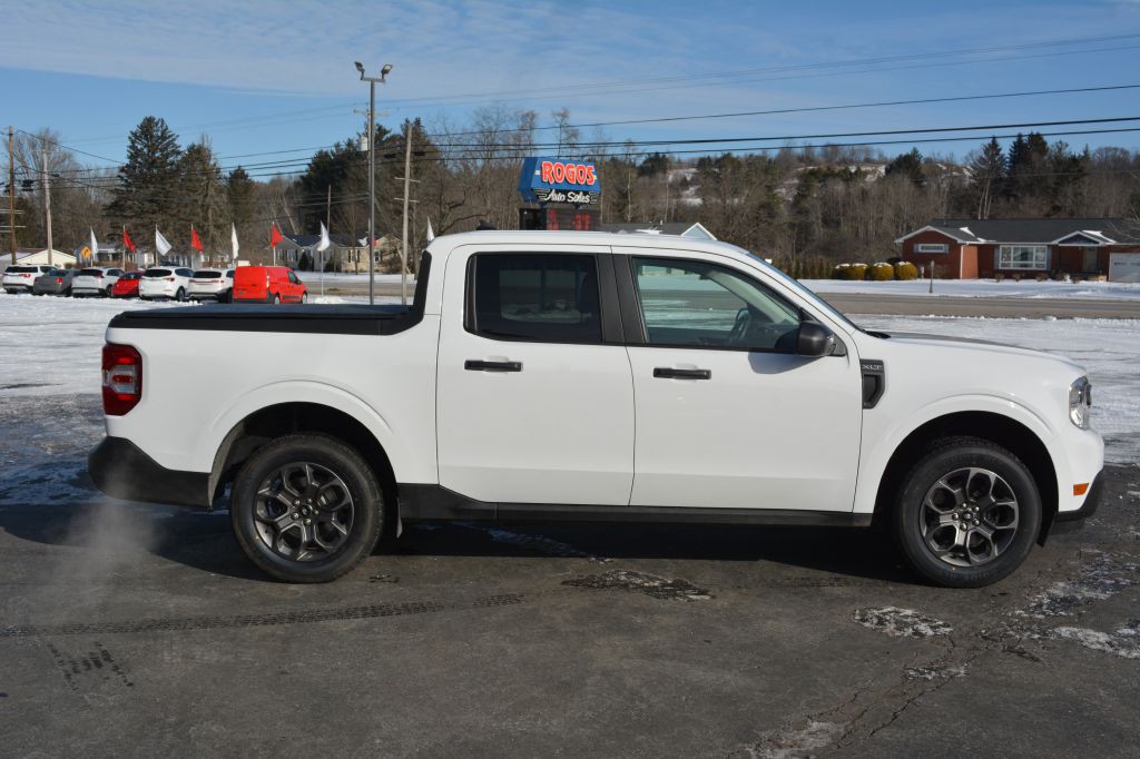 2023 Ford Maverick Image 3