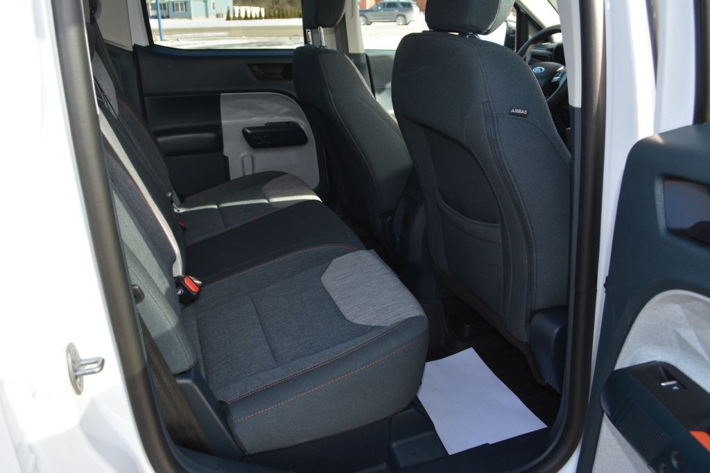 2023 Ford Maverick Image 9