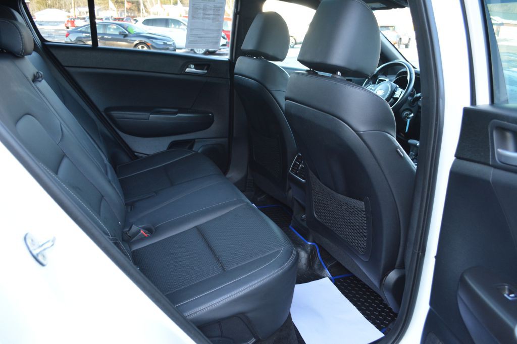 2021 Kia Sportage Image 8