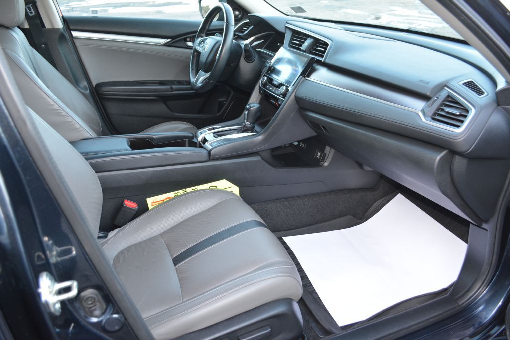 2018 Honda Civic Image 8