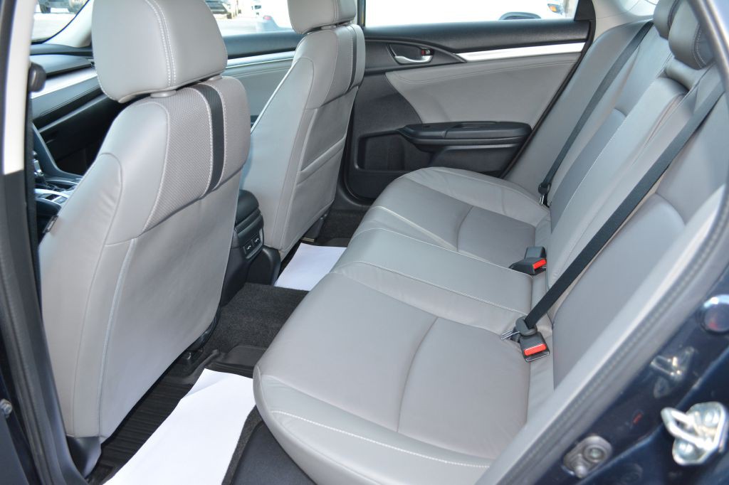 2018 Honda Civic Image 11