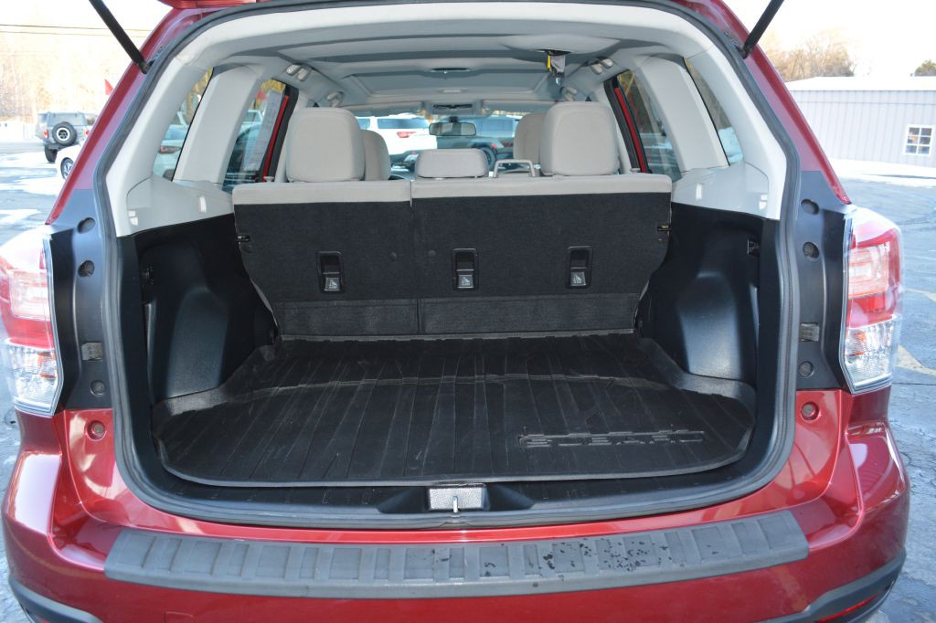 2018 Subaru Forester Image 10