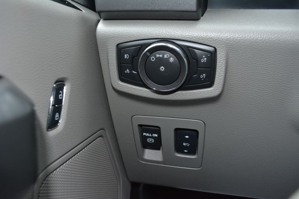 2016 Ford F-150 Image 20