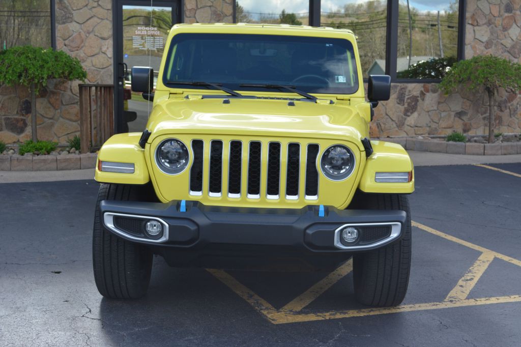 2023 Jeep Wrangler Image 2