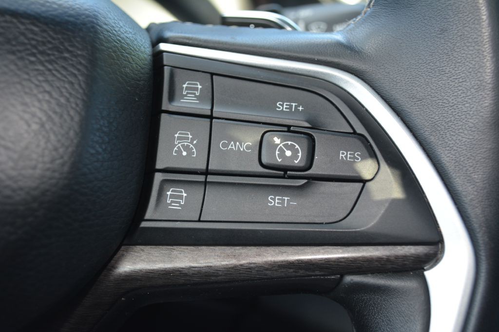 2022 Jeep Grand Cherokee Image 17