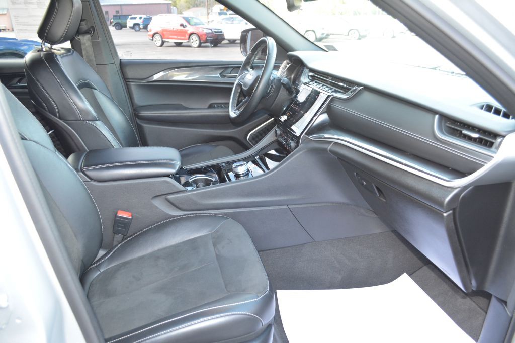 2021 Jeep Grand Cherokee Image 8