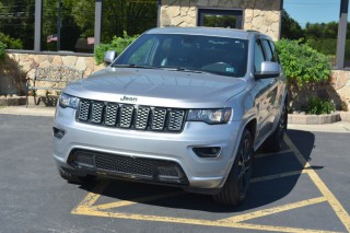 Image for 2018 Jeep Grand Cherokee Altitude ID: 7451306