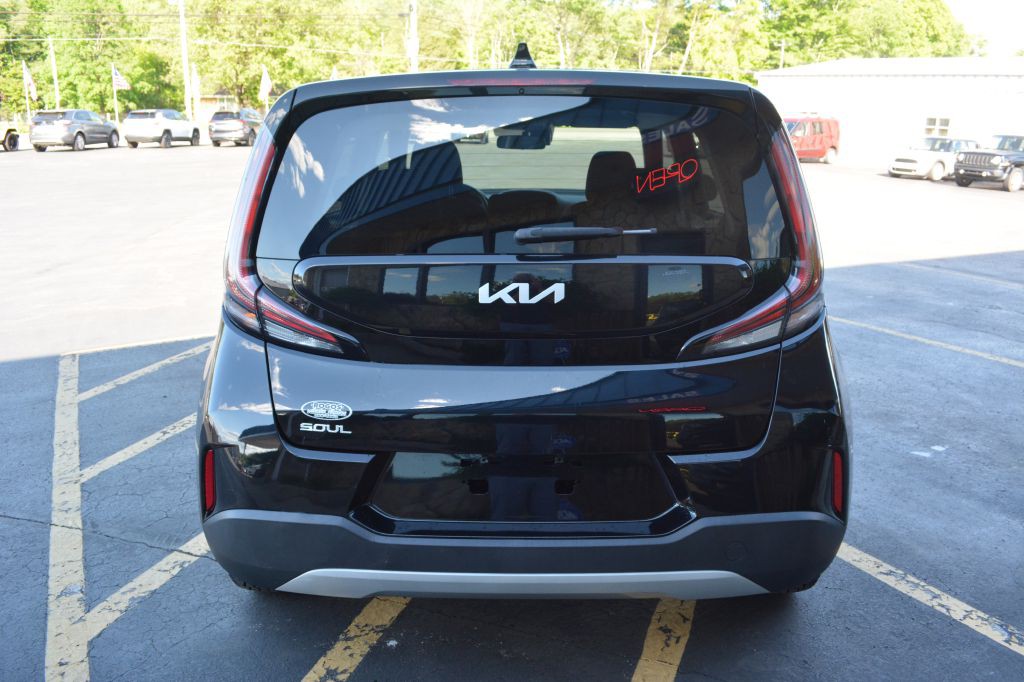 2023 Kia Soul Image 4