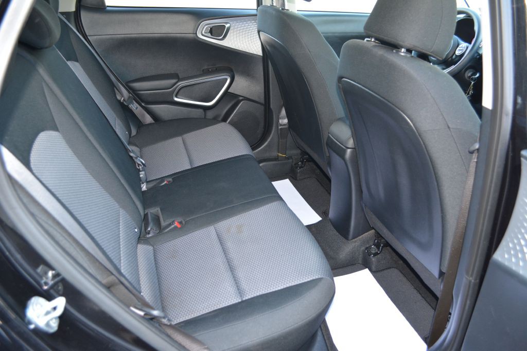 2023 Kia Soul Image 9