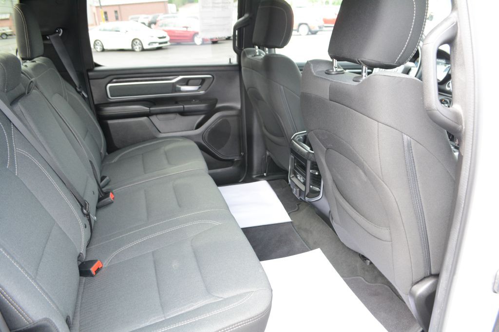 2022 RAM 1500 Image 9