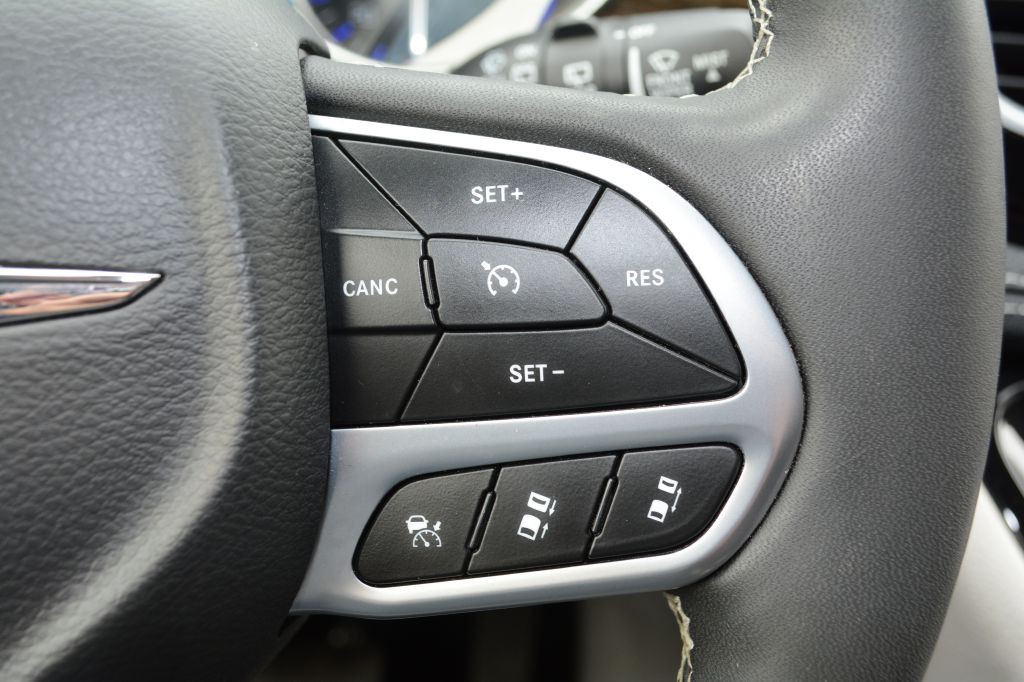 2023 Chrysler Pacifica Image 19