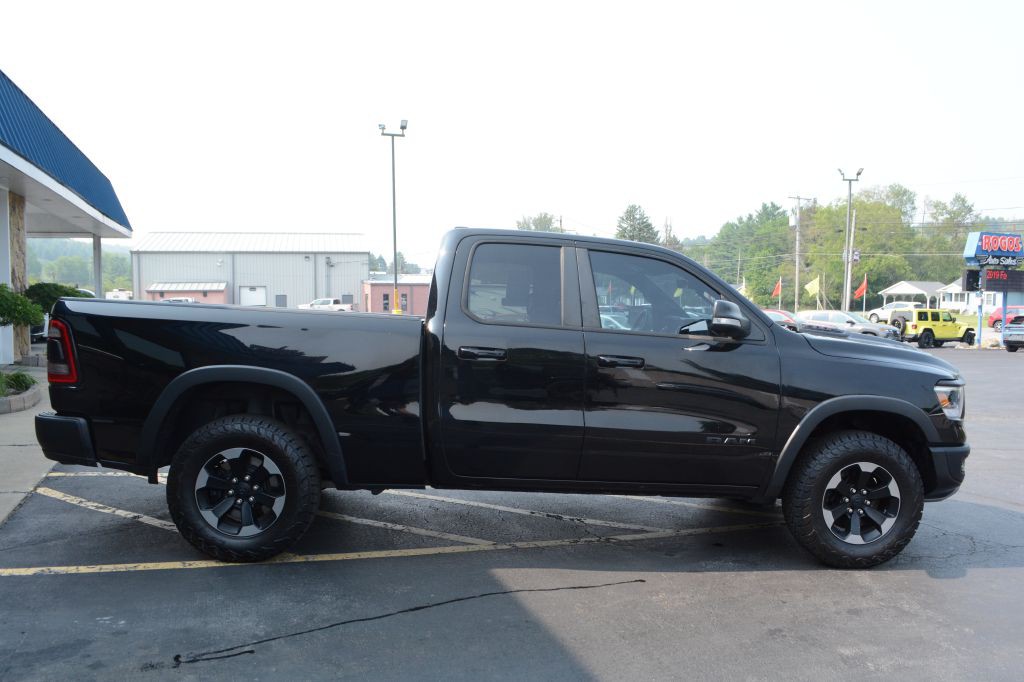 2019 RAM 1500 Image 3